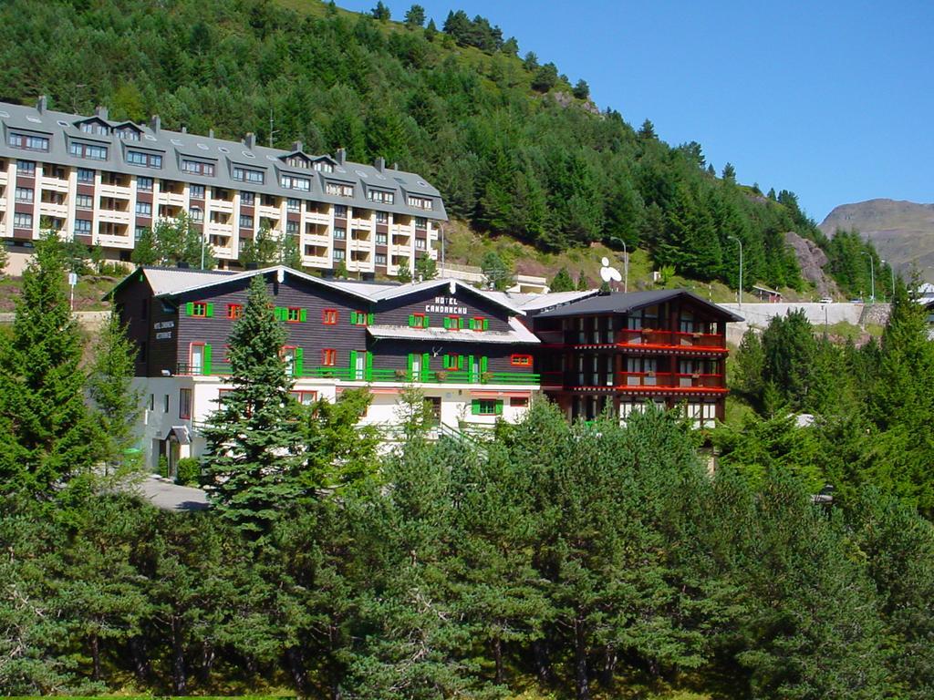 Snoe Hotel กันดันชู ภายนอก รูปภาพ